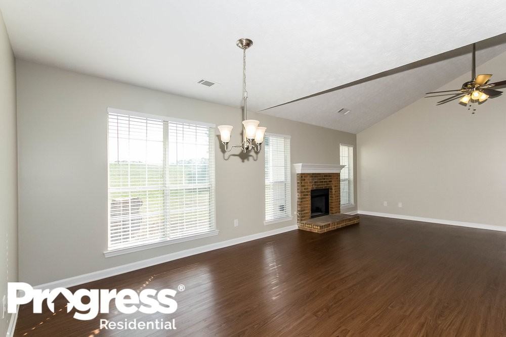 2157 Kellington Dr - Photo 3 of 15