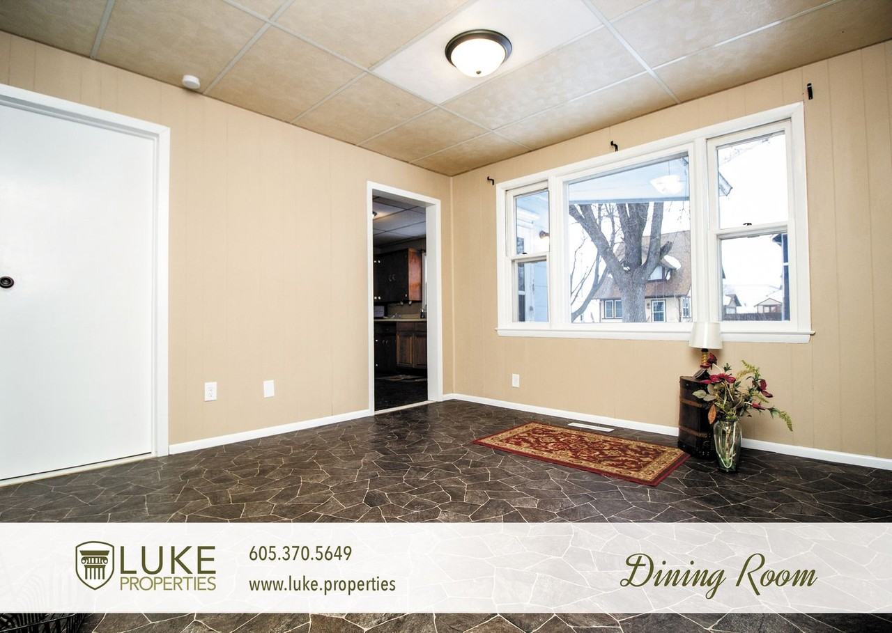 403 S Walts Ave - Photo 2 of 11