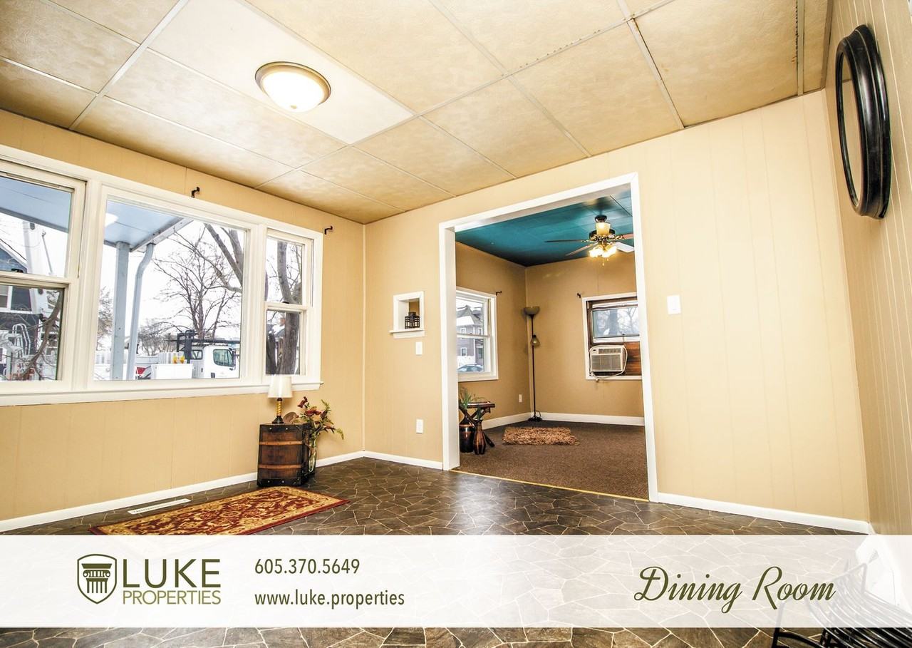 403 S Walts Ave - Photo 3 of 11