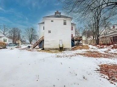 142 Maple St #1 - Photo 3 of 3