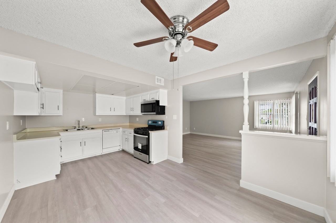 918 S. Webster Ave. - Photo 3 of 6