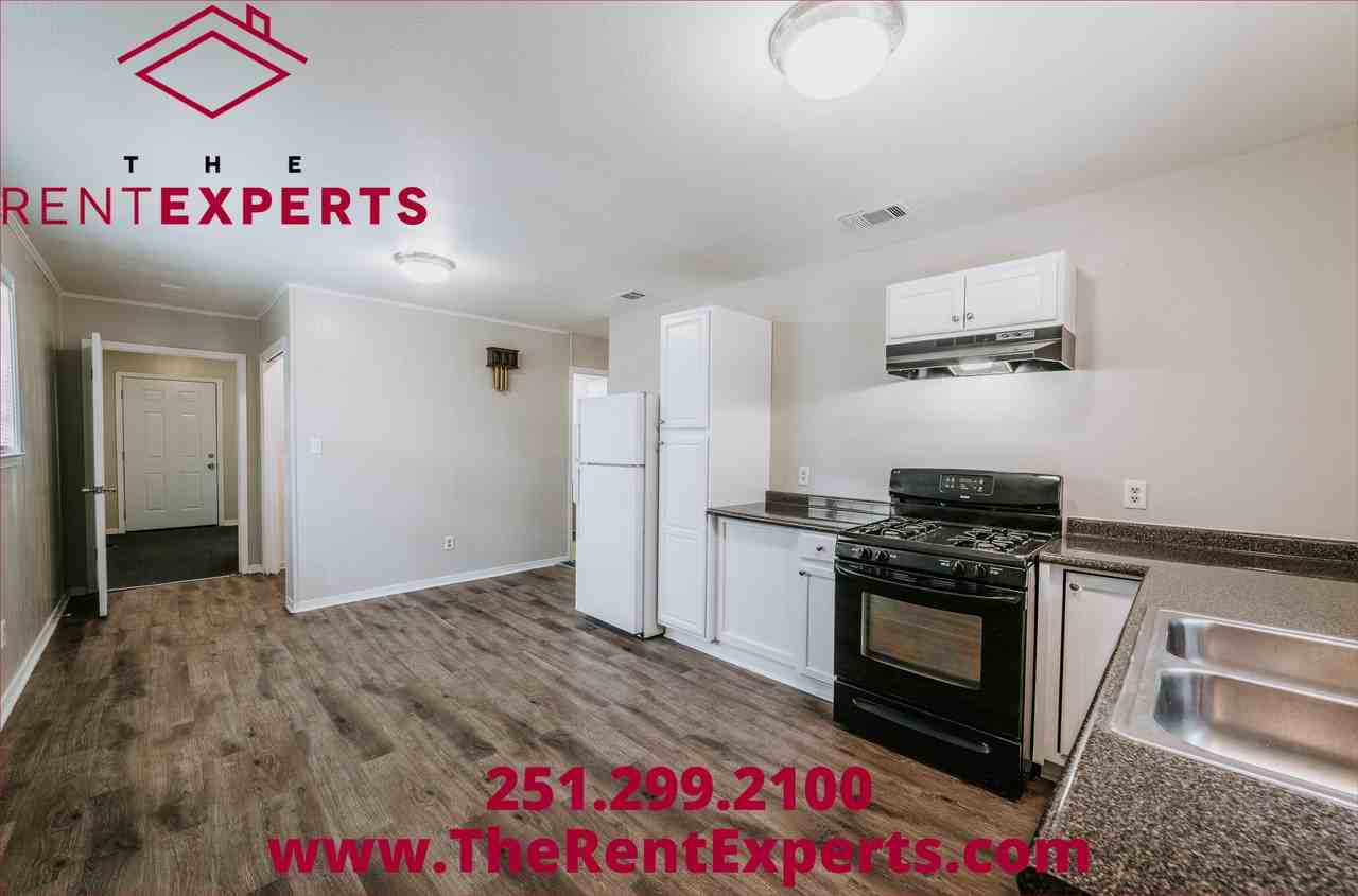 2725 Mill Street - Photo 3 of 21