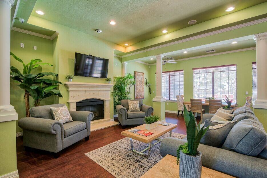 Lake Forest - Photo 7 of 24