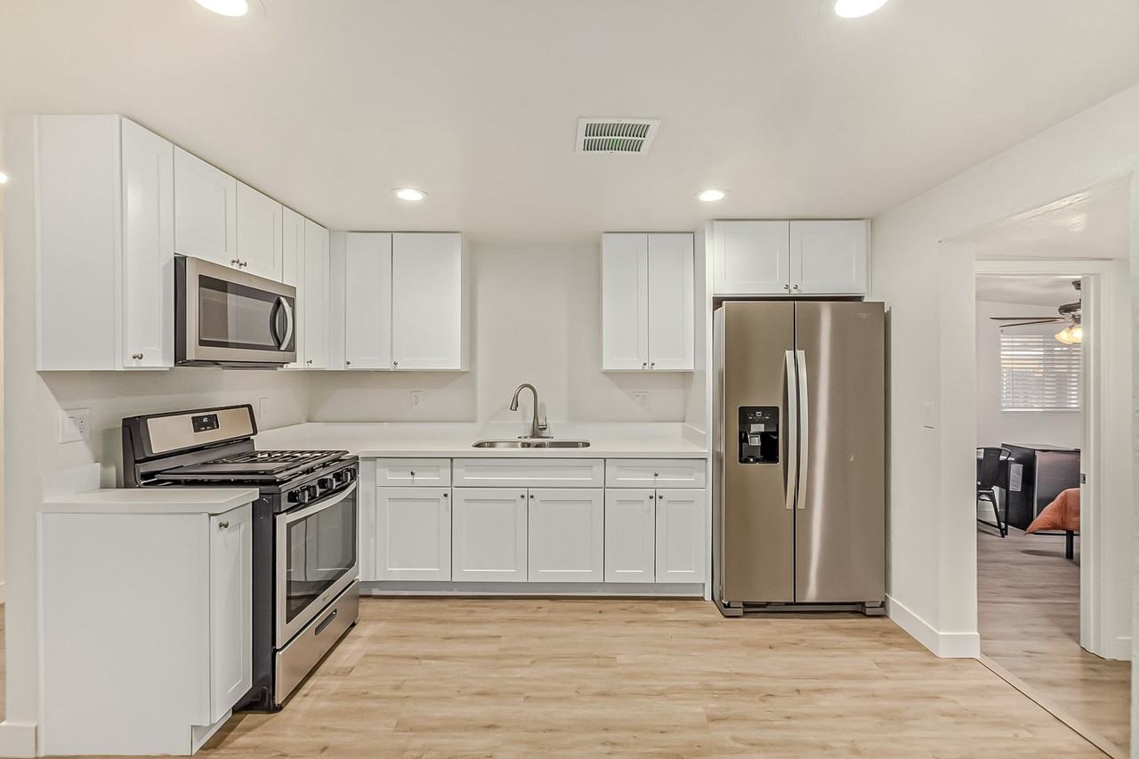 West Flower Street - Photo 2 of 4