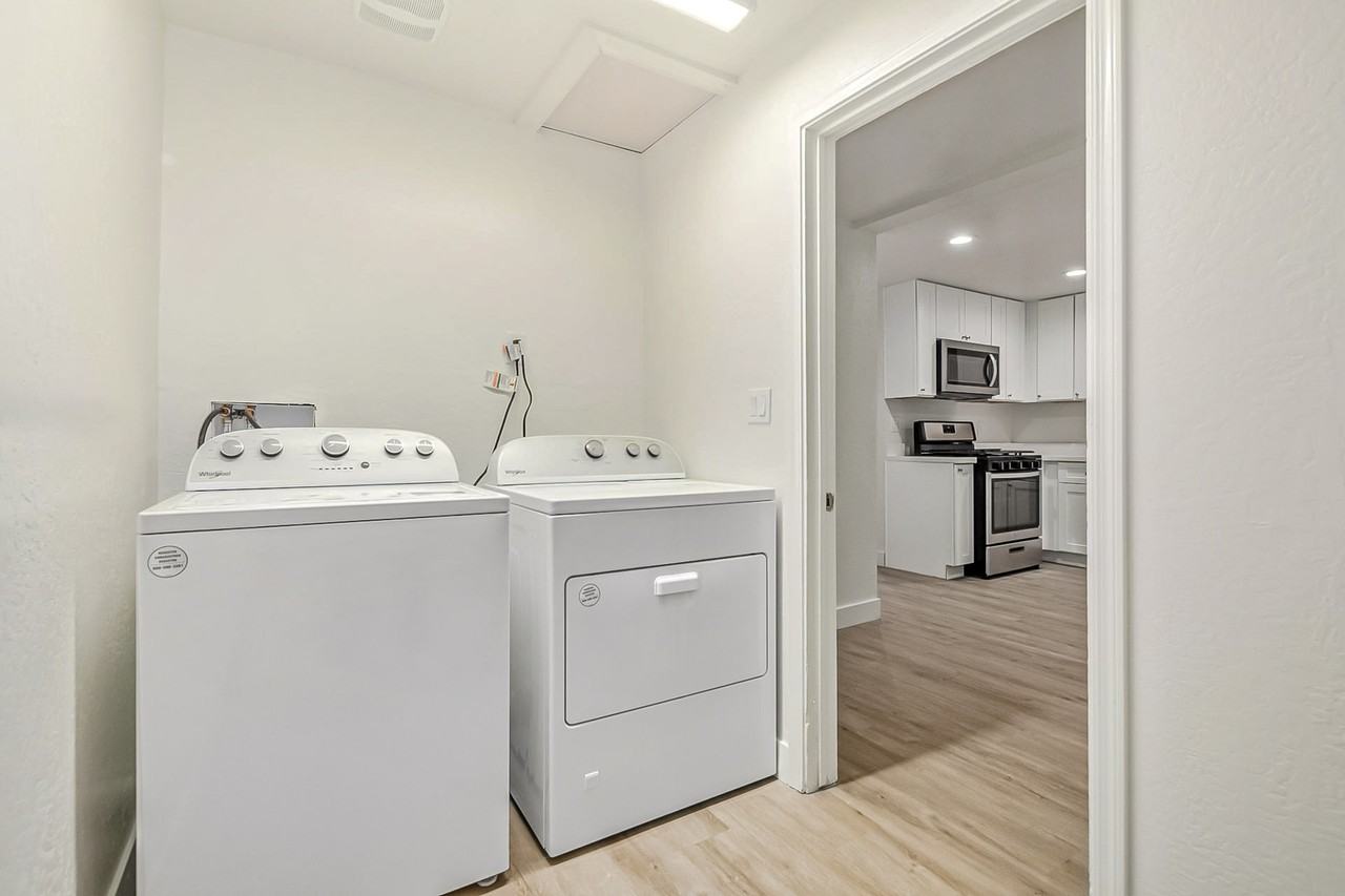 West Flower Street - Photo 3 of 4