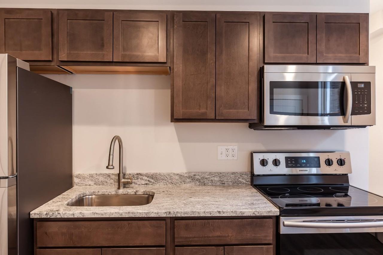 722 East McMillan StreetUnit 5 #5 - Photo 3 of 13