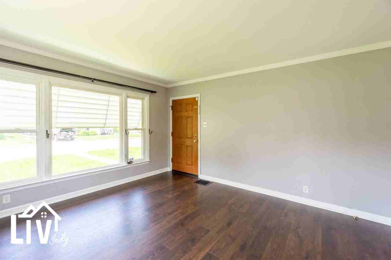 1809 Eisenhower Dr #1 - Photo 3 of 15