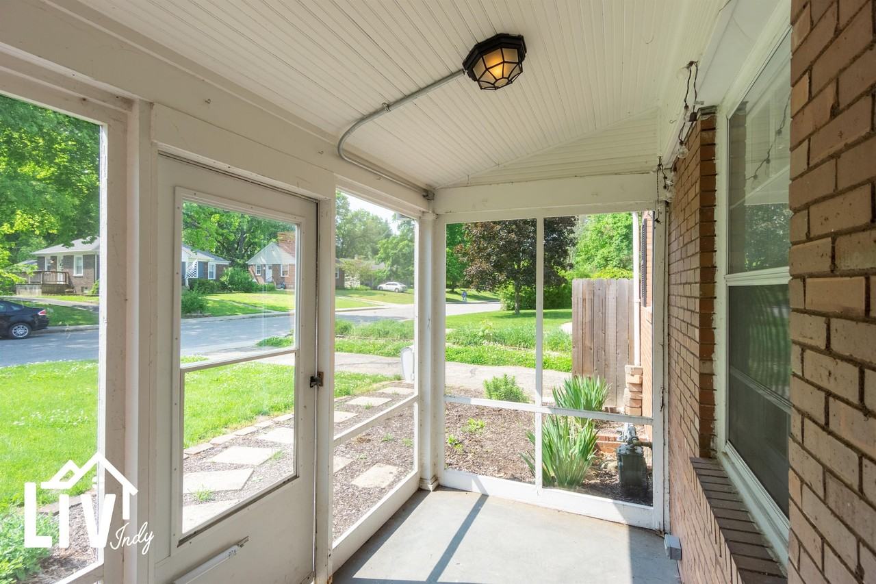 5529 Primrose Ave #0 - Photo 3 of 19