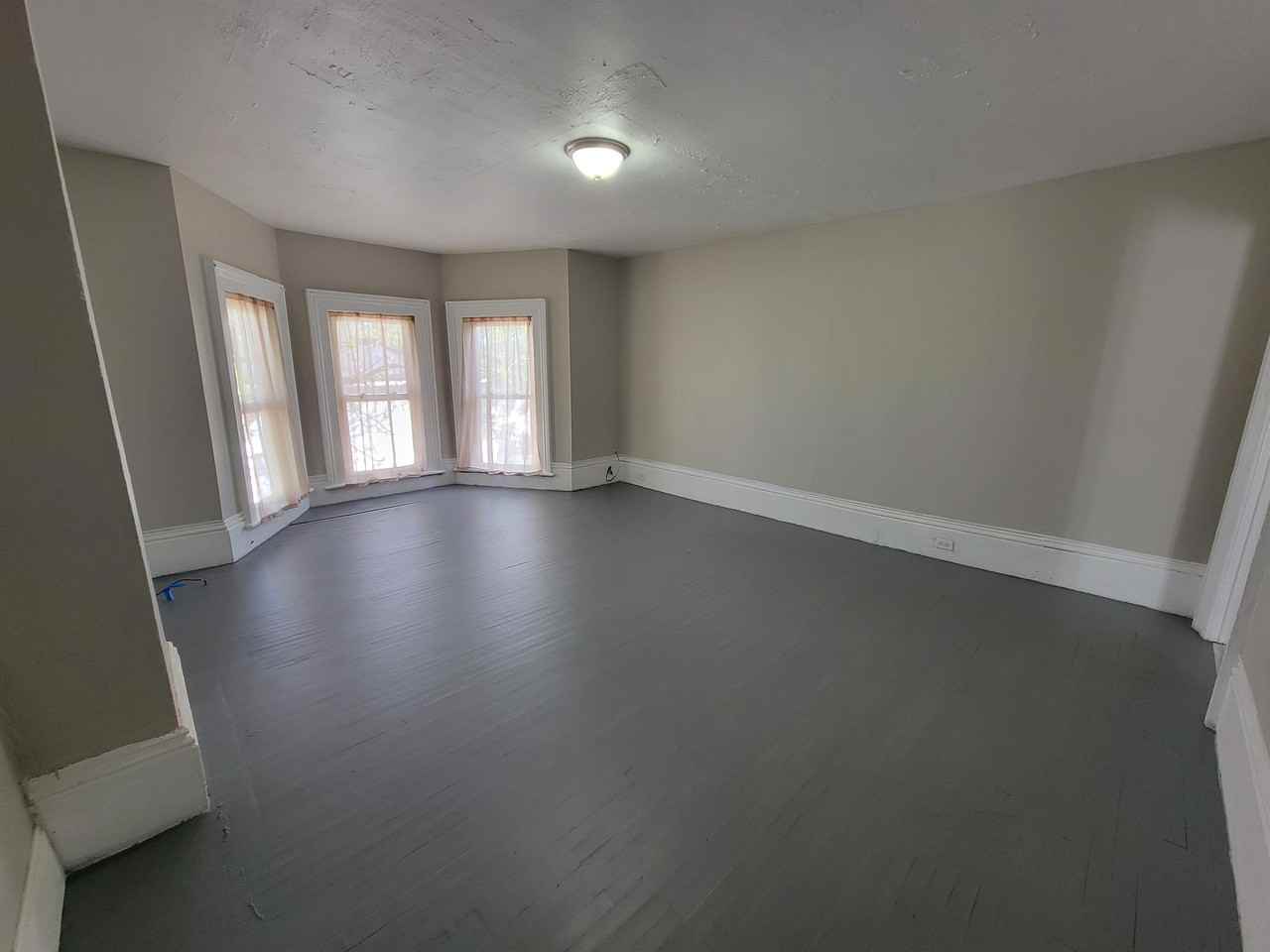 3 Wood St Uppr - Photo 2 of 11