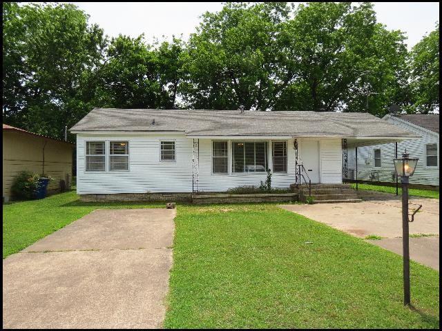 5212 Lynch Dr - Photo 6 of 10