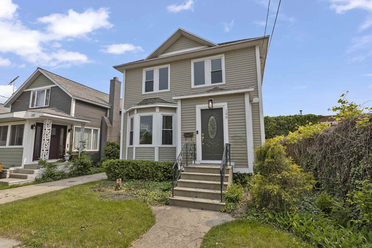 199 Houston Ave - Photo 3 of 36