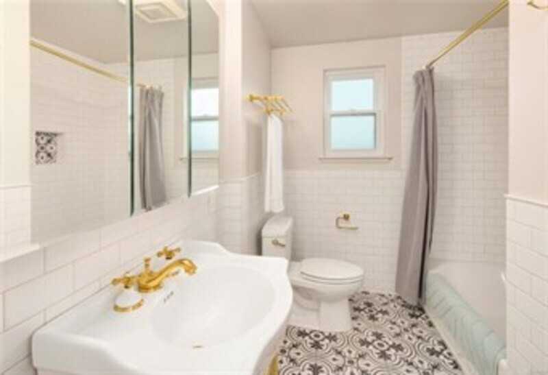 3247 Ne 97th St - Photo 6 of 18