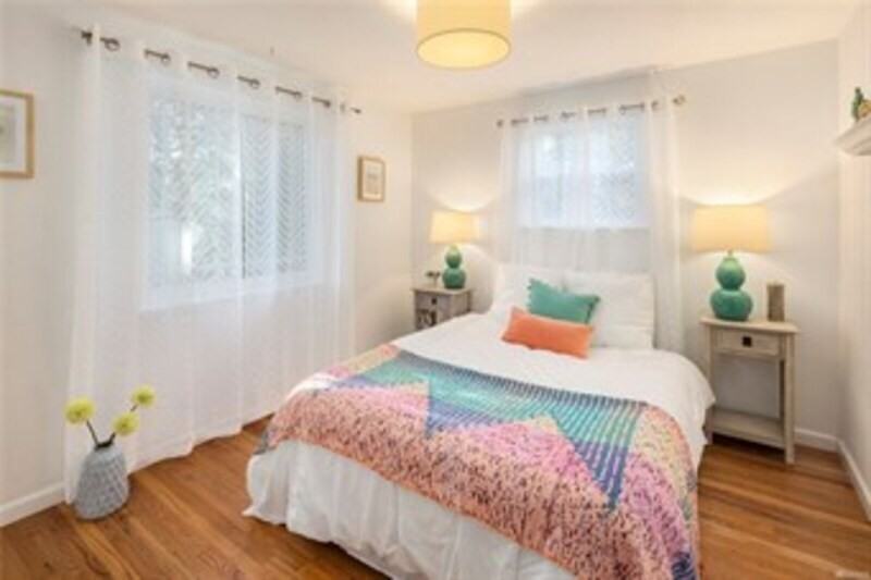 3247 Ne 97th St - Photo 7 of 18