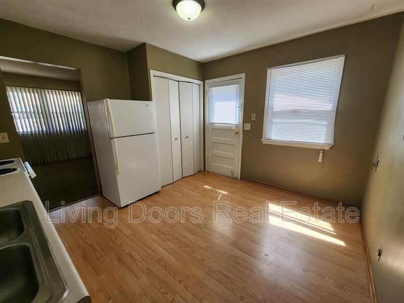 351 S 44th St - Photo 2 of 10