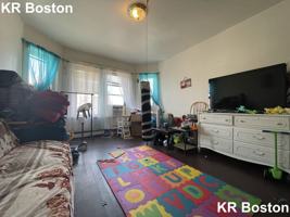 featured image of Harvard Ave #4