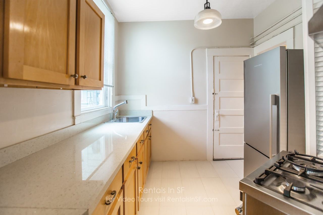 1873 Hayes St - Photo 2 of 10