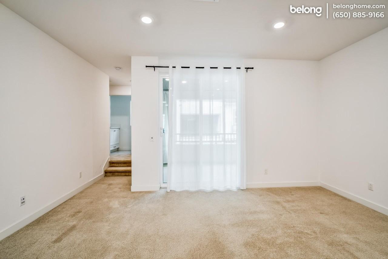1523 St Simon Cir #B - Photo 5 of 27