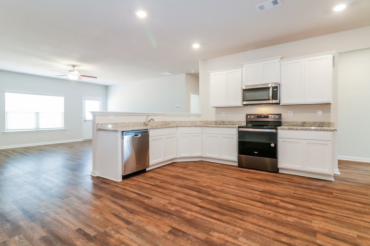 3359 Bridgewood Dr - Photo 6 of 16