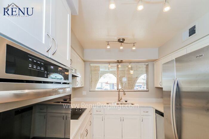 4062 W Eva St - Photo 3 of 17