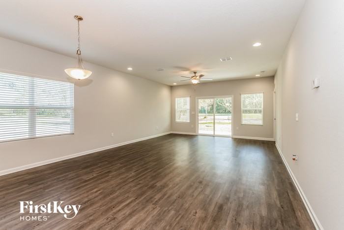 3241 Bowden Rd S - Photo 3 of 15