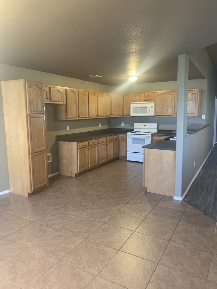 11300 Sheri Cir #NA - Photo 3 of 5