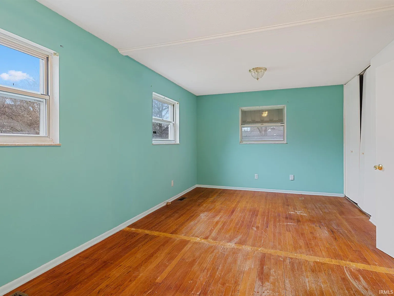 1119 W 8th St #NA - Photo 2 of 21