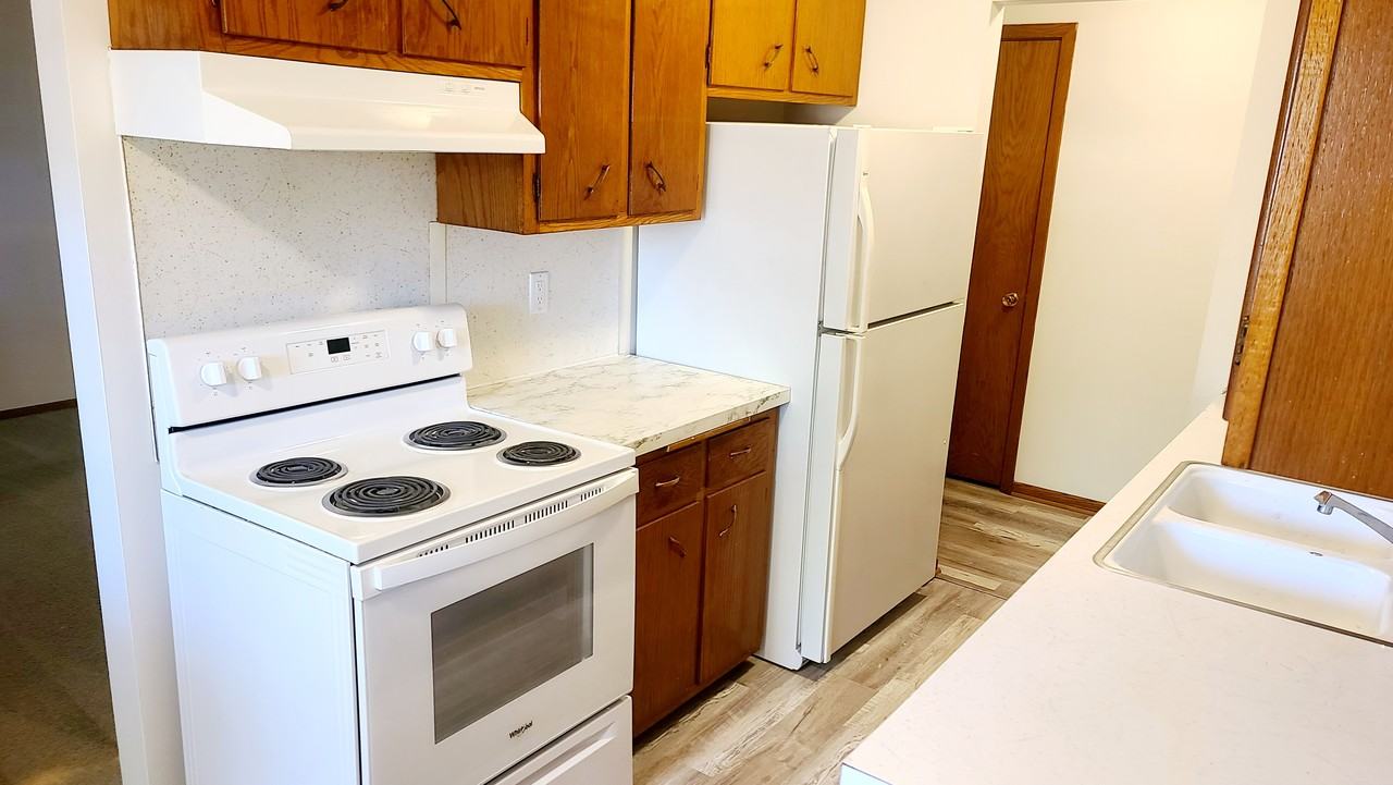 350 75th Ave Ne #1 - Photo 2 of 14