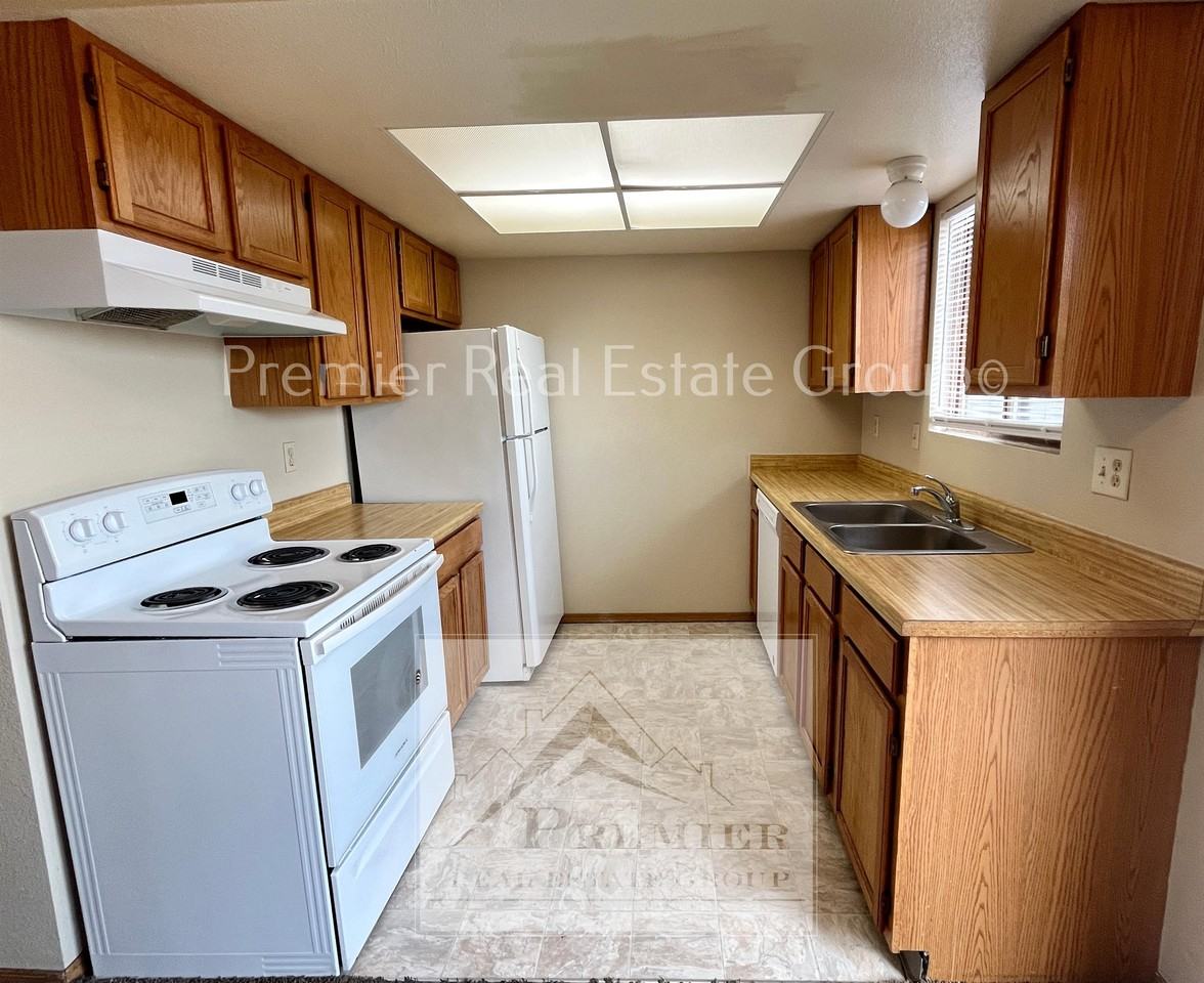 1345 Soaring Eagle Dr #1 - Photo 6 of 11