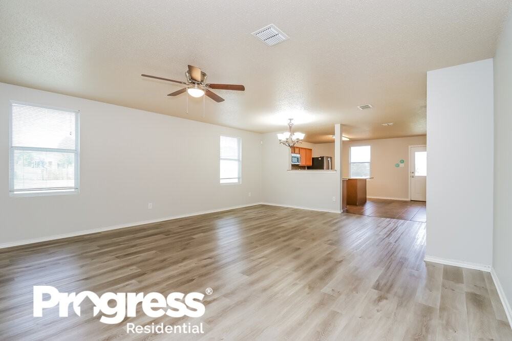 8401 Olivia Meadow Dr - Photo 3 of 16