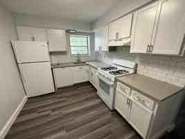featured image of 906 Erdner Ave #6