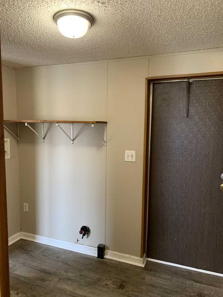 319 Belew St #1 - Photo 5 of 13