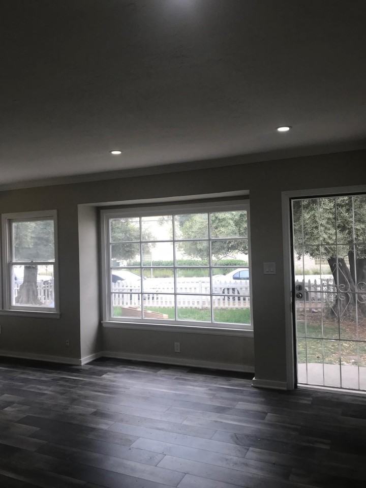 7319 Olive Tree Ln #7319 - Photo 6 of 11