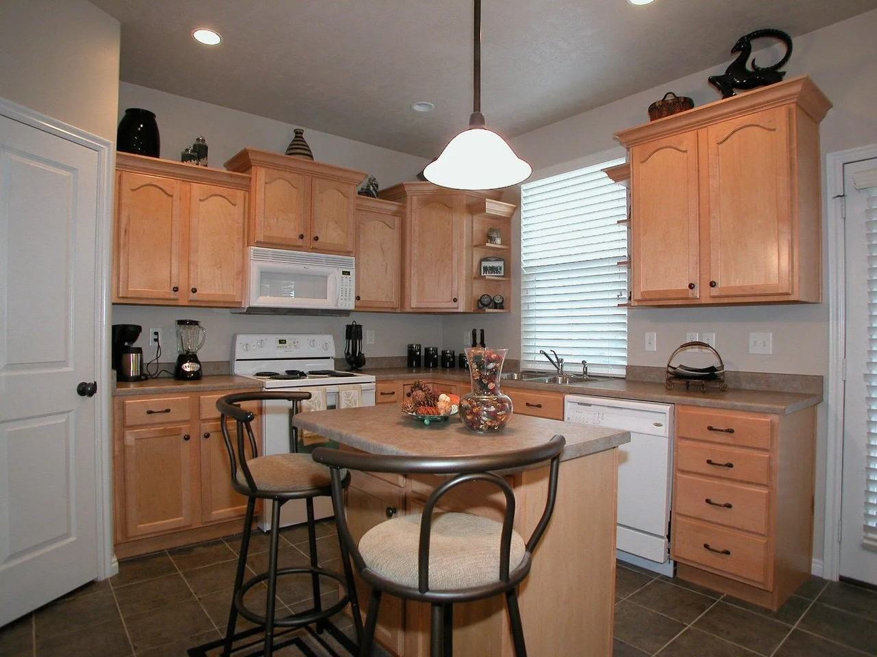 14919 S Ox Cart Ln - Photo 2 of 36