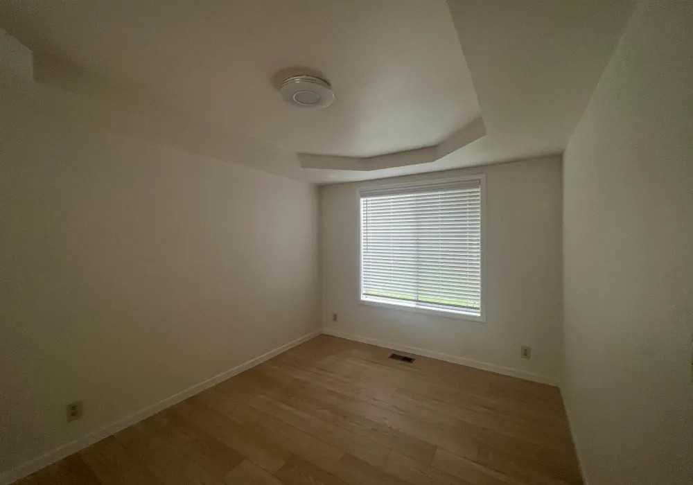 13444 Old Redmond Rd - Photo 3 of 17