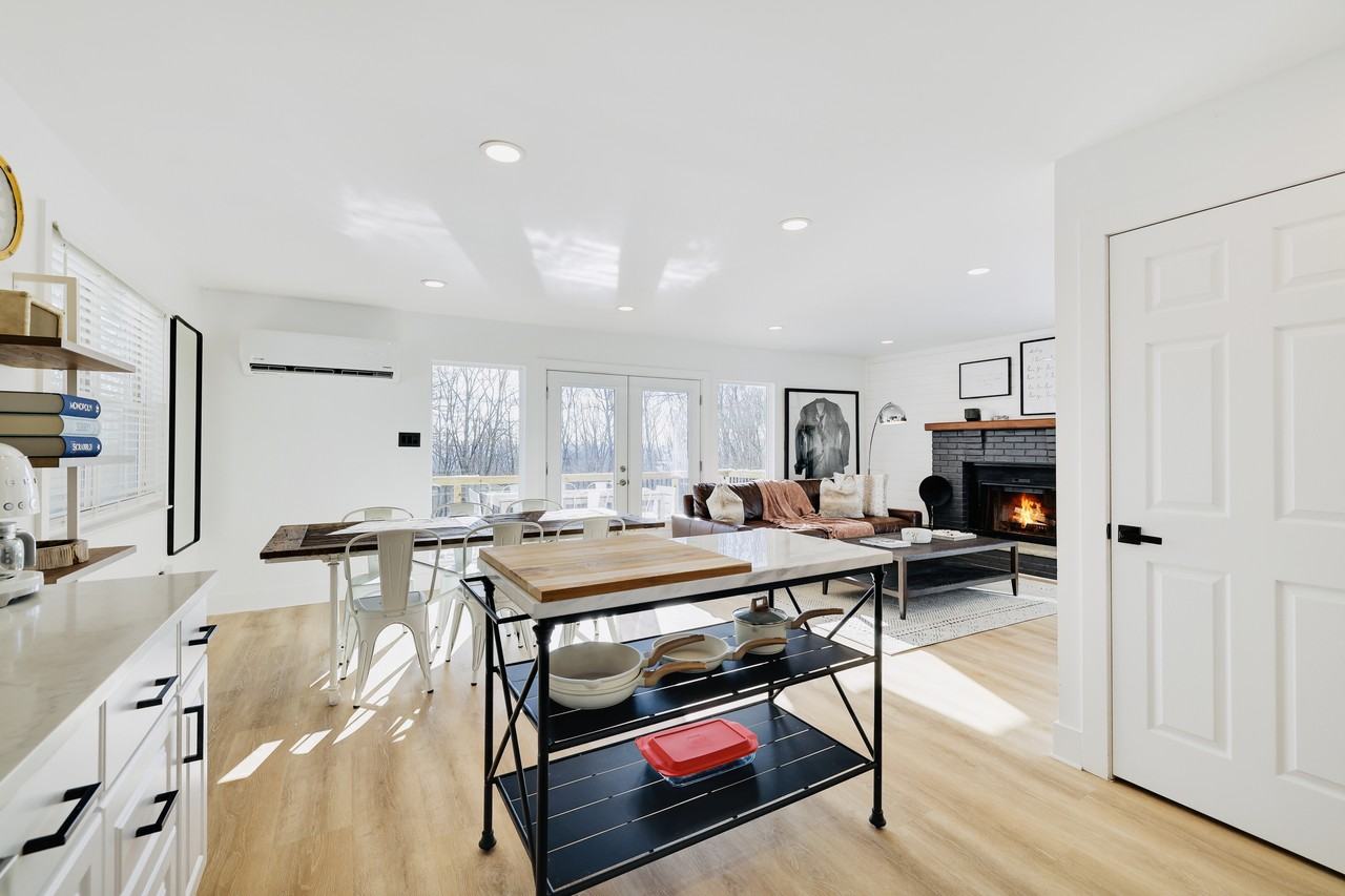 1120 Sky High Ter #NA - Photo 3 of 22