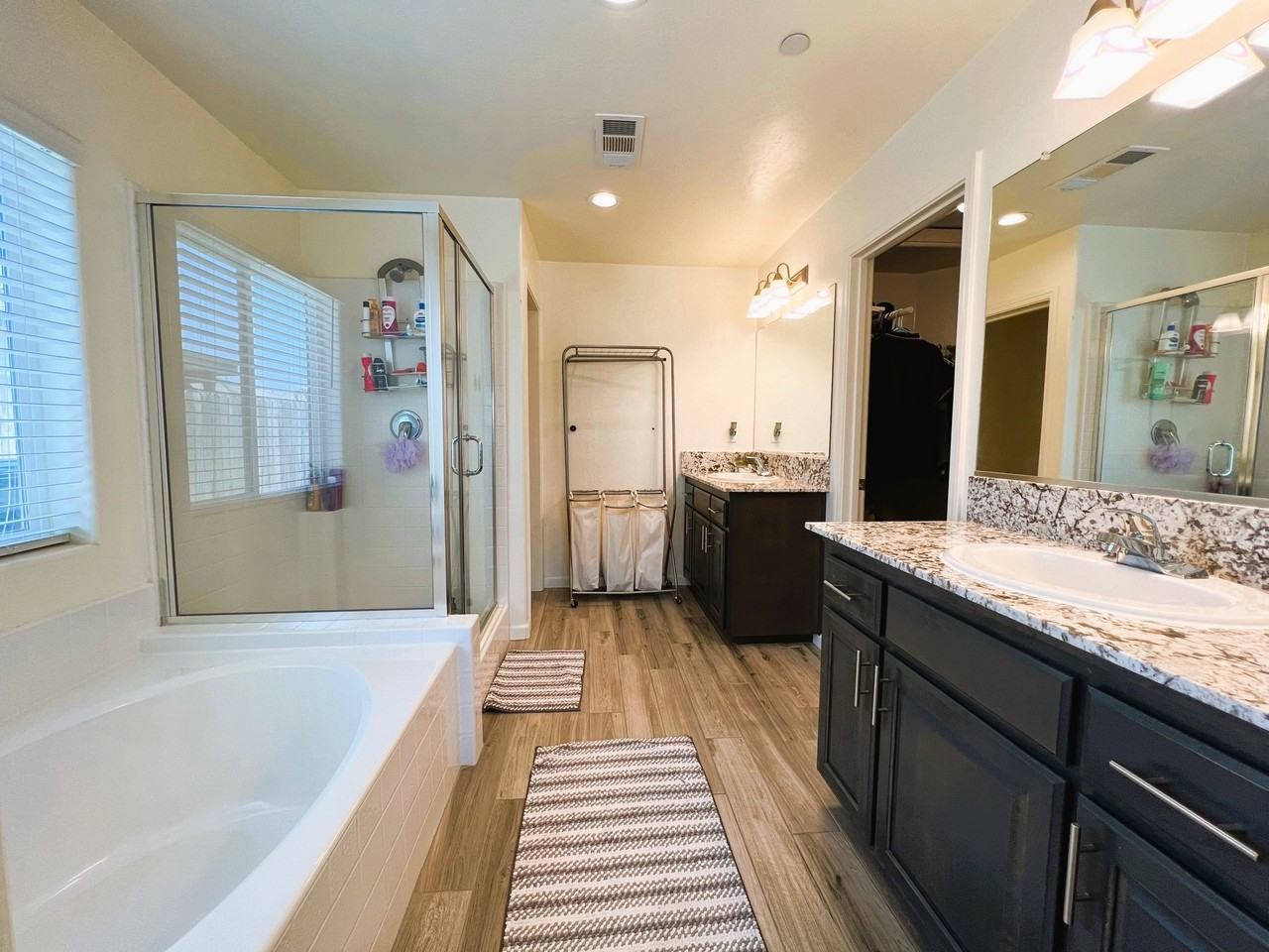 2331 Vineyard Ct #1 - Photo 5 of 10