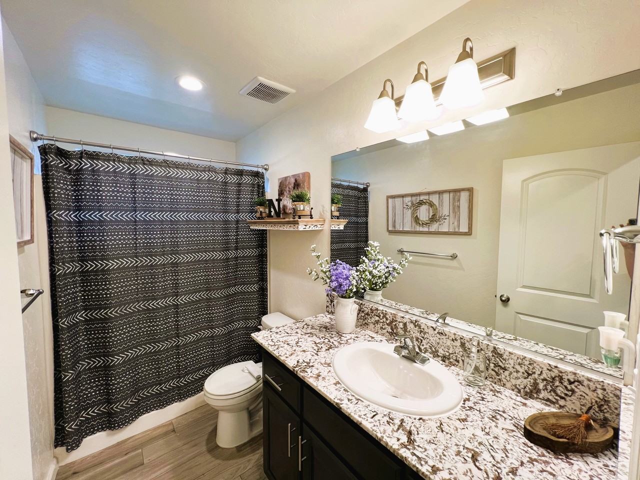 2331 Vineyard Ct #1 - Photo 7 of 10