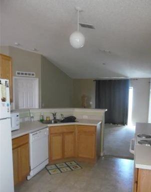 173 Cedar Ridge Ln - Photo 3 of 7