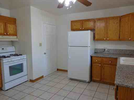 23619 Wright Dr - Photo 3 of 8