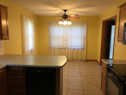 1730 Hawthorne St - Photo 2 of 14