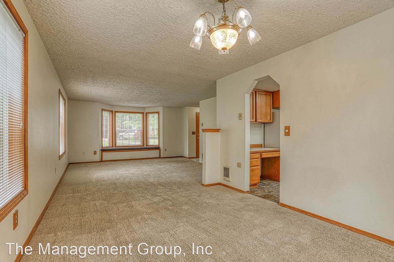 24311 Ne 146th Ave - Photo 2 of 30