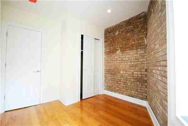 3210 Broadway - Photo 3 of 6