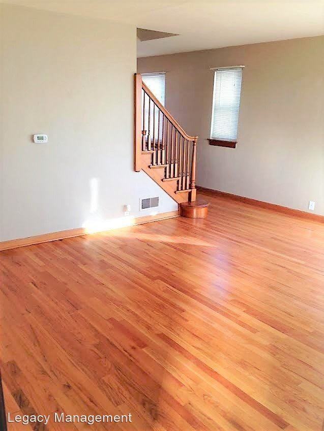 1216 Townhome - Photo 2 of 18