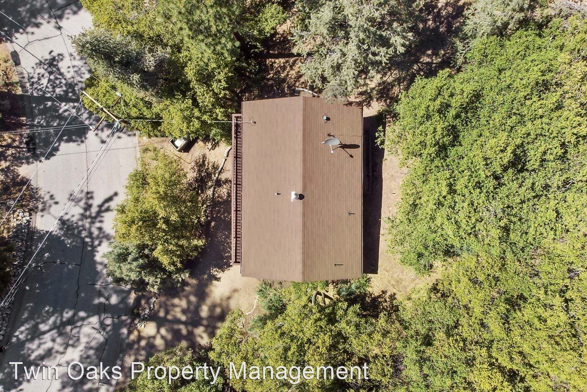 1500 Lassen Way - Photo 3 of 24