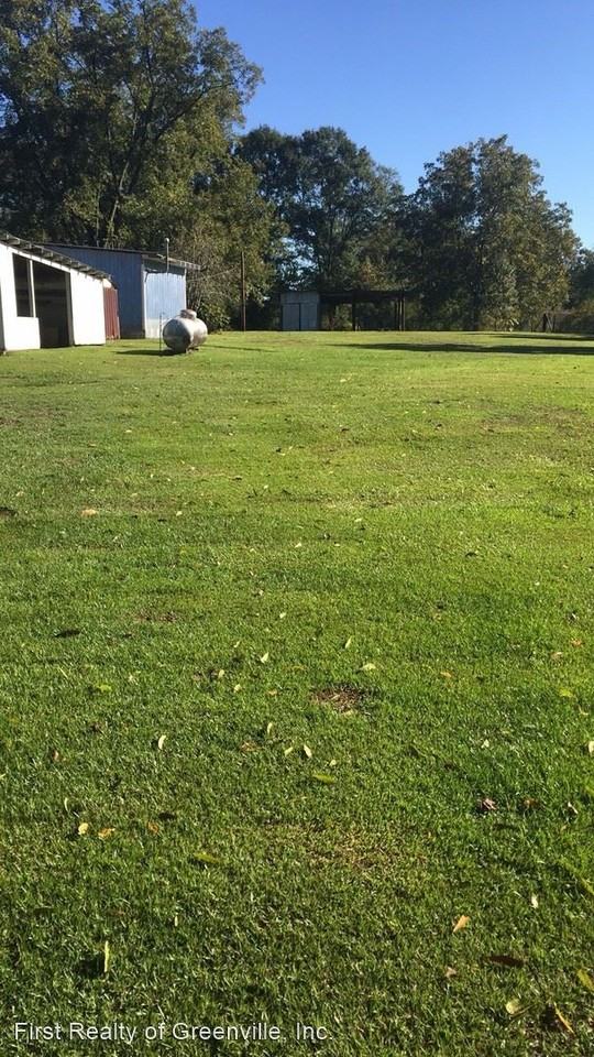 1348 Pettibone Rd - Photo 2 of 22
