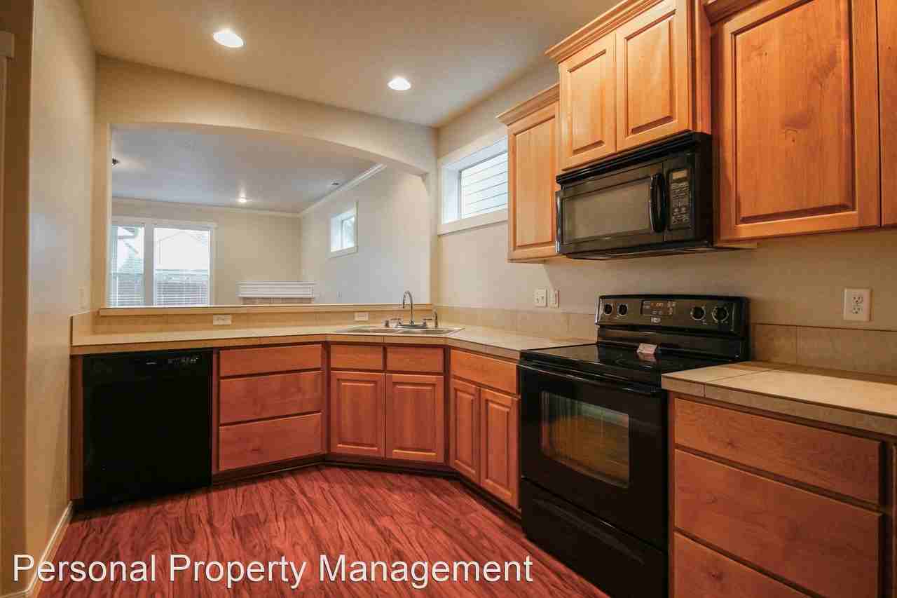 206 Se 198th Pl - Photo 3 of 14