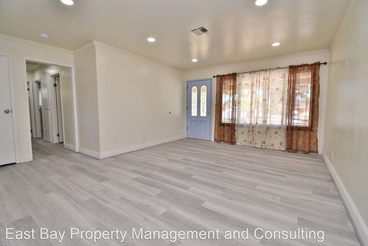 40405 Blacow Rd - Photo 3 of 18