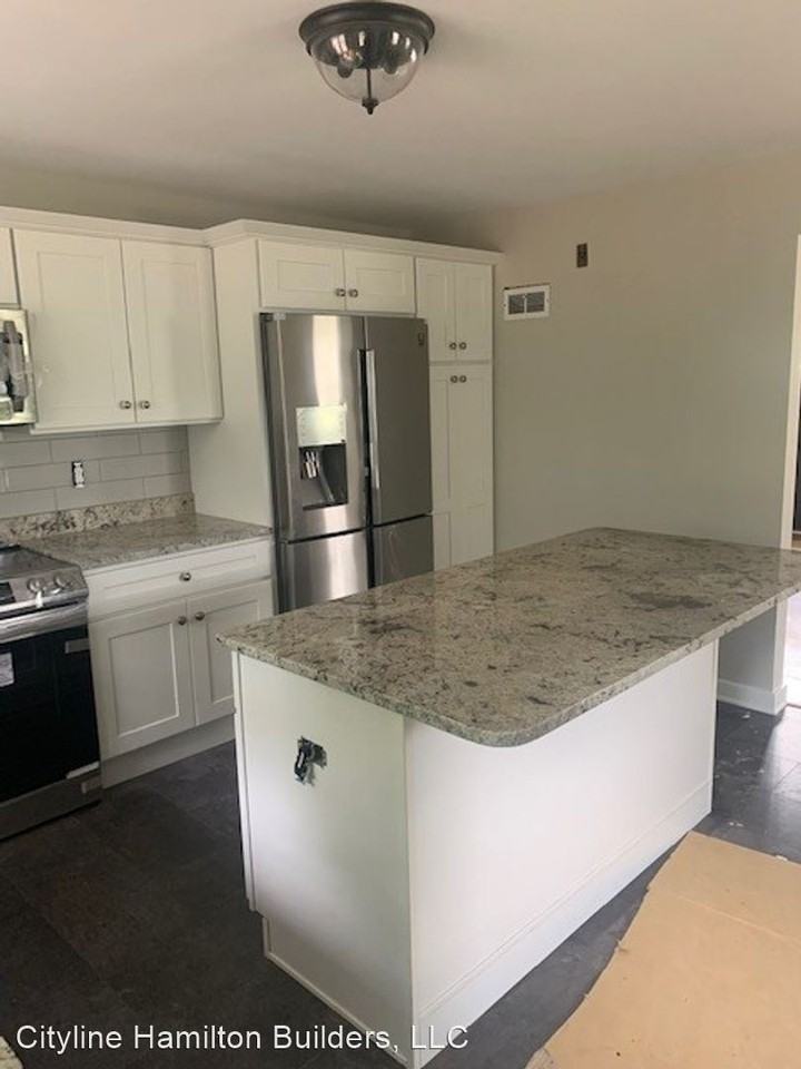 7104 Suter Rd - Photo 2 of 8