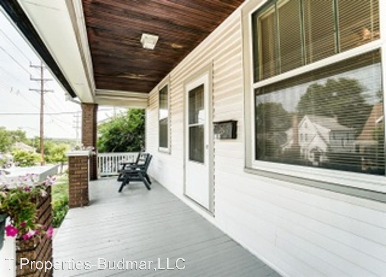 1102 Fairbanks Ave - Photo 3 of 32