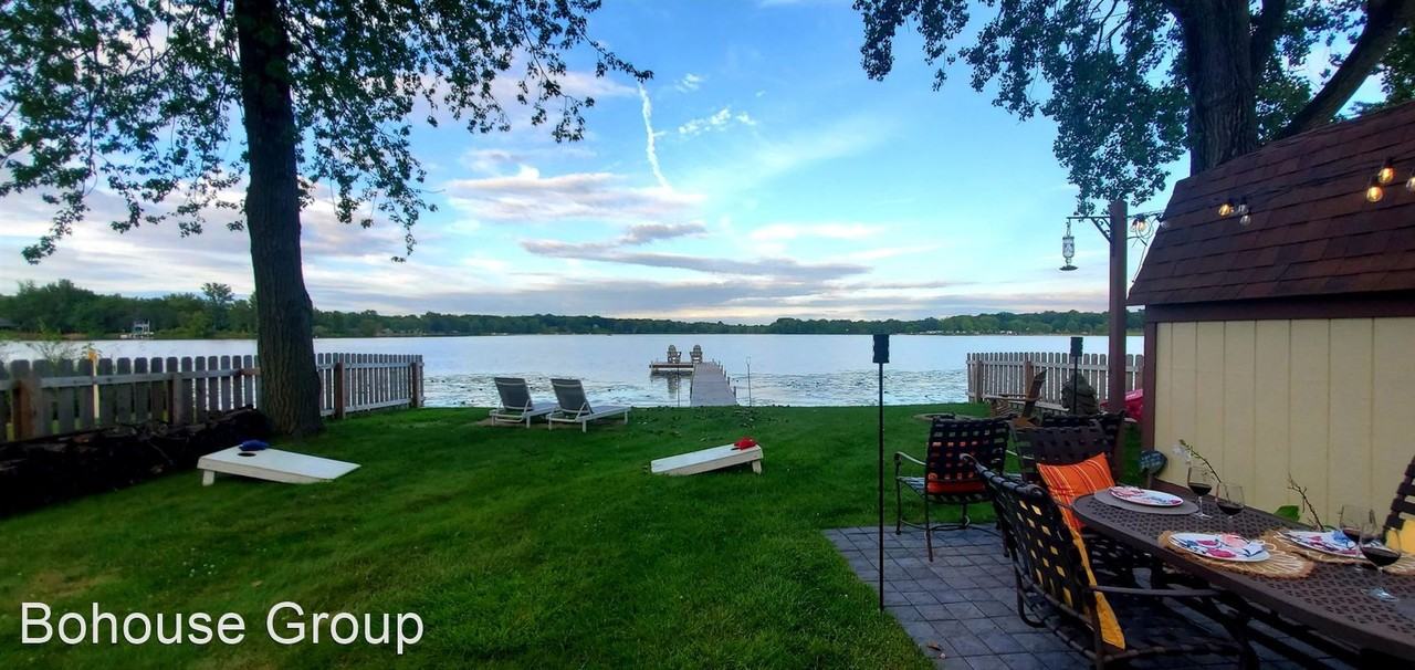 710 Webber St - Photo 2 of 20